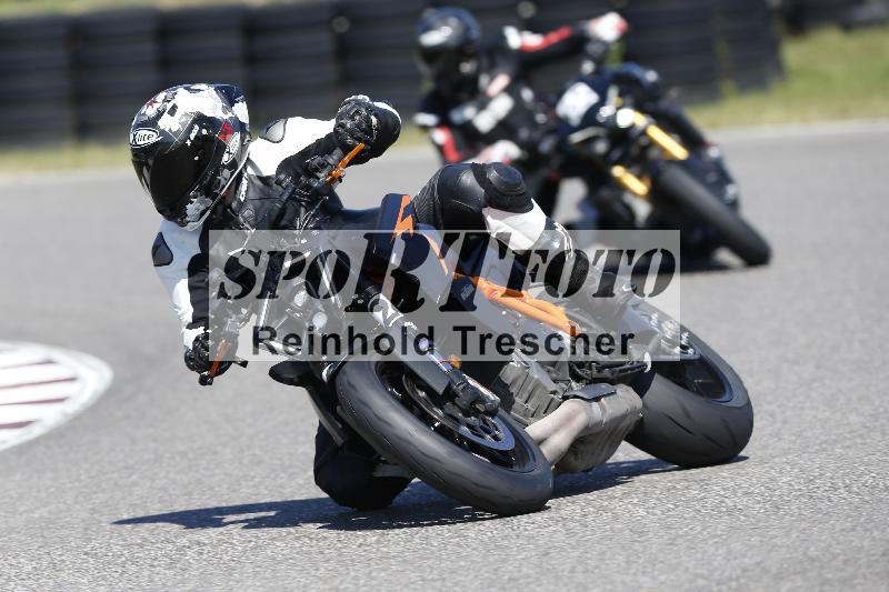 Archiv-2025/48 25.08.2025 Cornu Master School ADR/rot-rouge/62